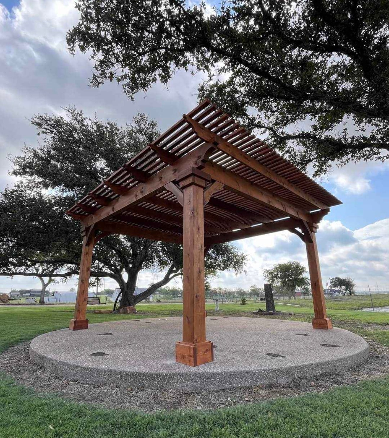 Freestanding Pergola on Concrete Pad