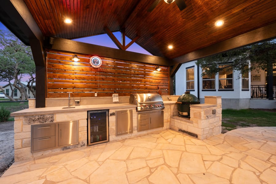 Outdoor Kitchens